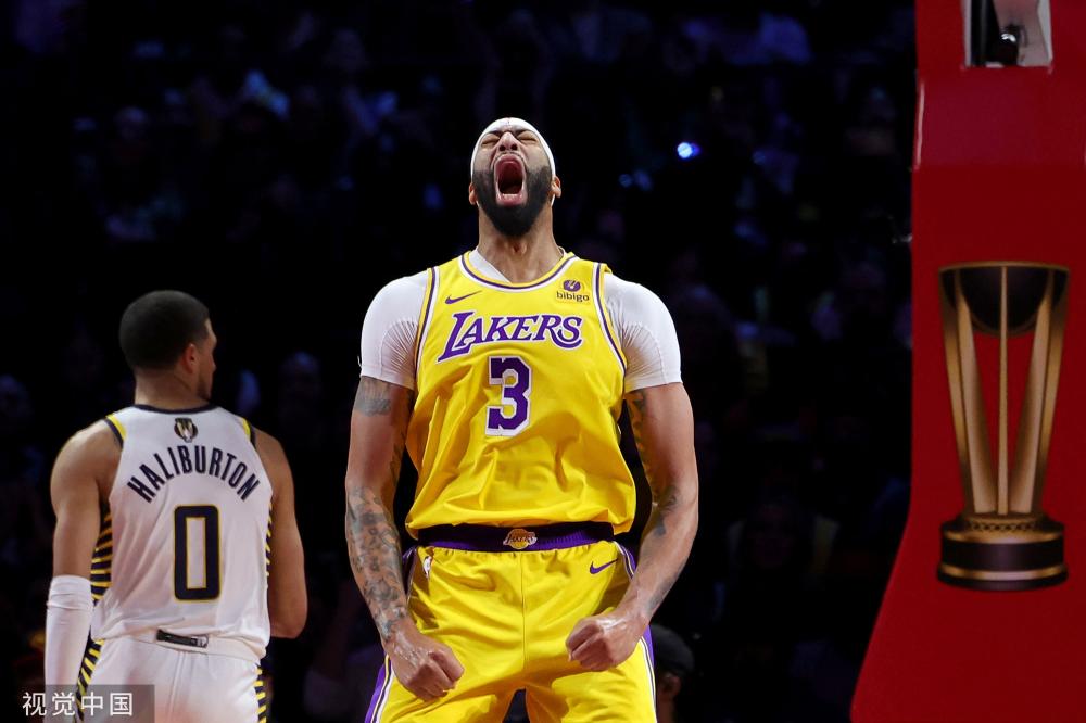 一场足球比 一场足球比