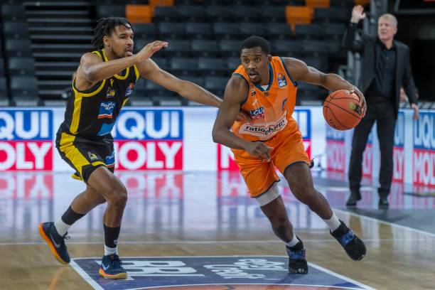 被交易至布 被交易至布