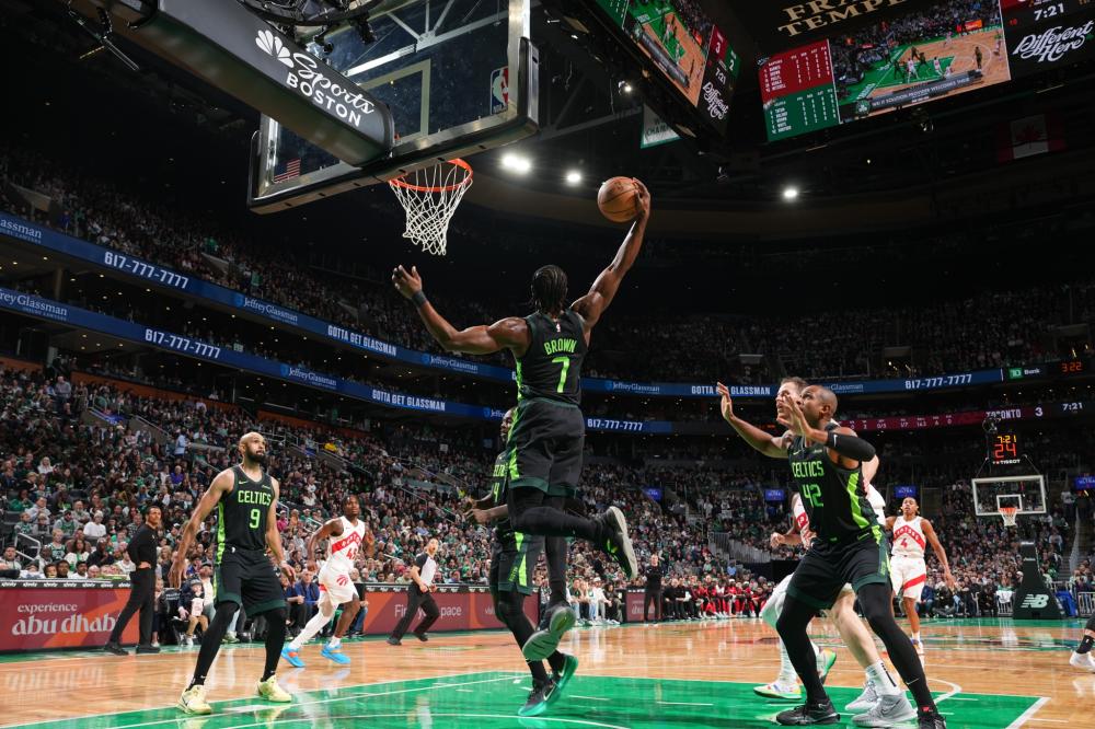 人瞩目的 人瞩目的